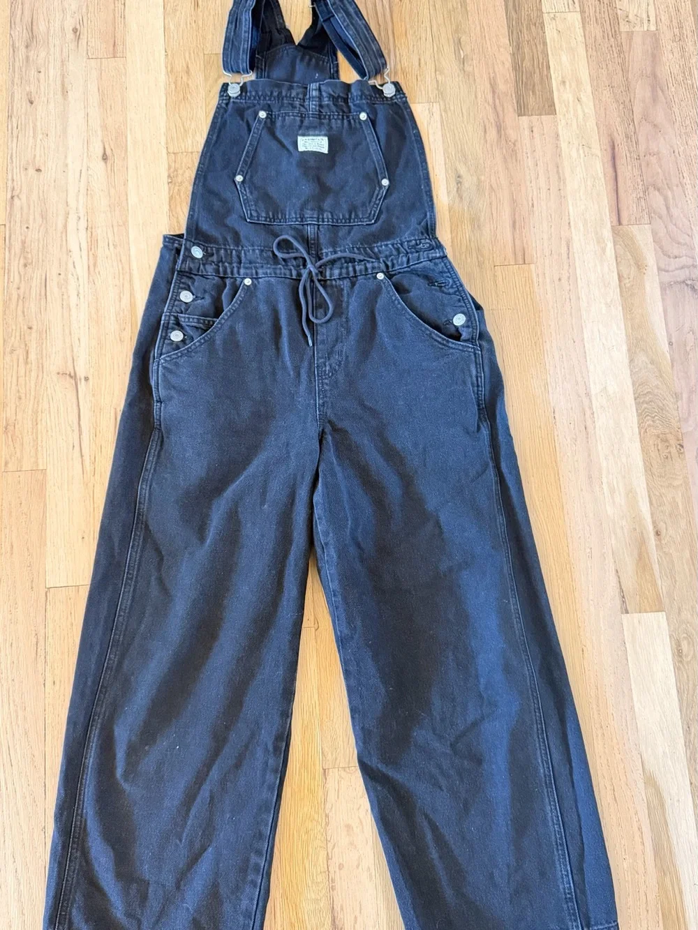 Levi apron Overalls - Picture 3 of 4